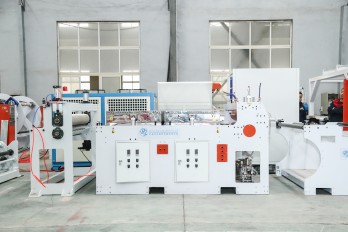 高端EVA光伏膠膜生產線設備