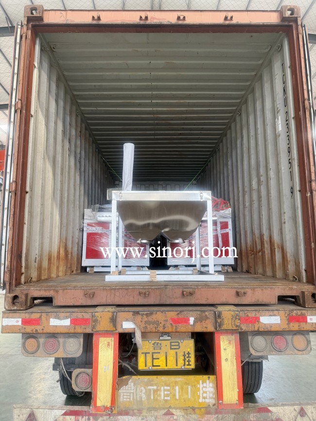 出口中東的PVC格柵板生產線，UV大理石板生產線，碳晶板生產線發貨